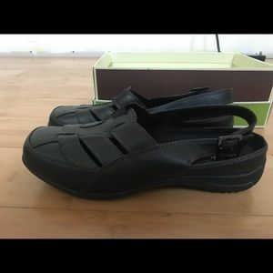 Super comfy sandals!